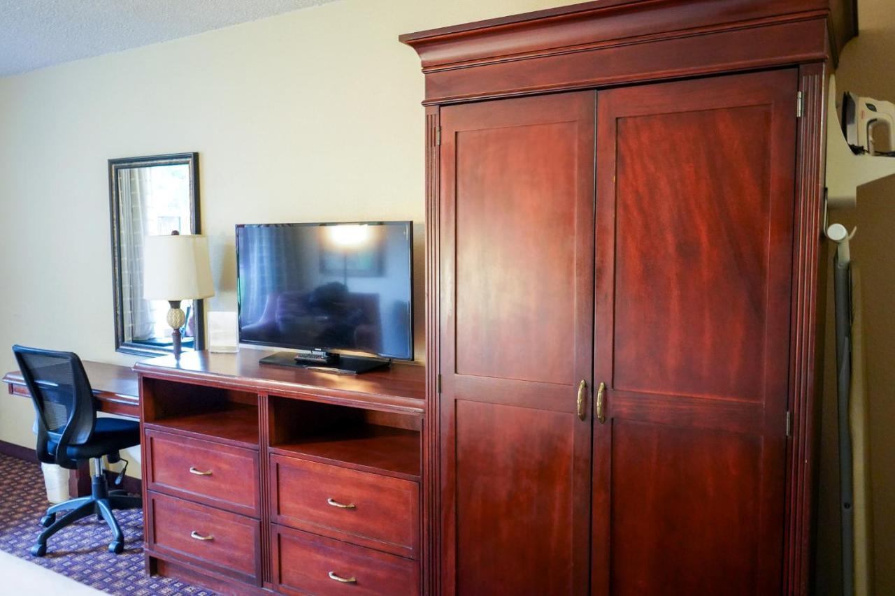 Rosen Inn At Pointe Orlando Williamsburg Bagian luar foto